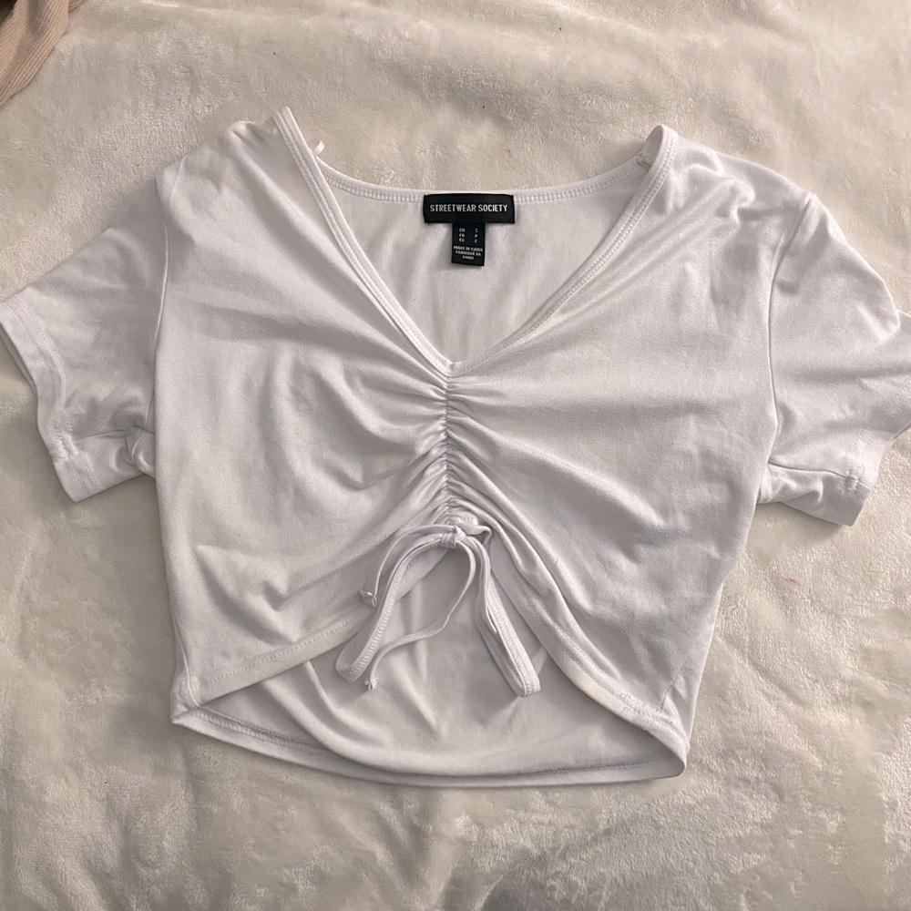 White ruched tee